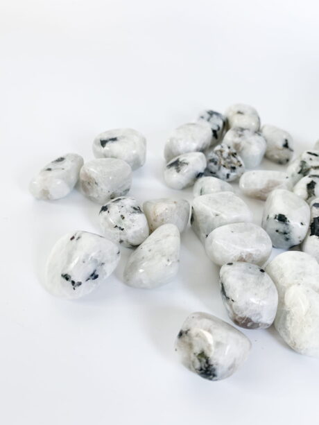 Kamień księżycowy - otoczak