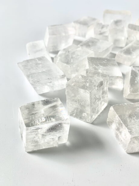 Kalcyt optyczny - surowe bryłki